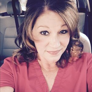 Meet your Posher, Leah